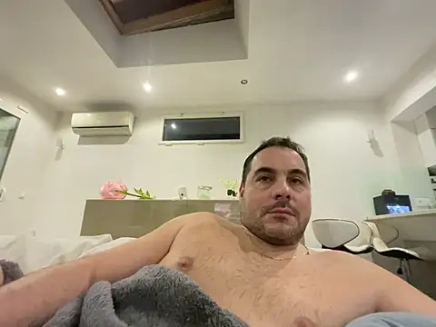 justeqqun online show from January 18, 2026, 5:27 pm