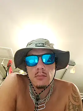 Snapshot of TAIZWRLD chatting on November 12, 2025, 2:54 pm TAIZWRLD online show from November 12, 2025, 2:54 pm