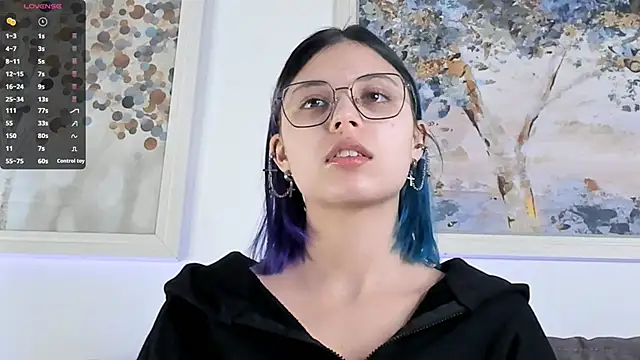 Snapshot of DarelleFare chatting on February 21, 2025, 12:17 pm DarelleFare online show from February 21, 2025, 12:17 pm