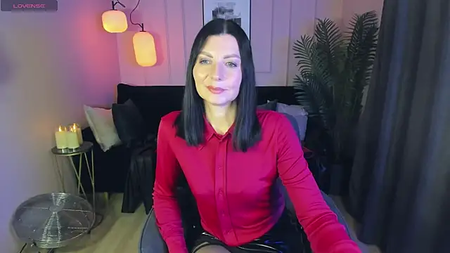 Snapshot of MonicaCheerful chatting on February 21, 2025, 5:31 pm MonicaCheerful online show from February 21, 2025, 5:31 pm