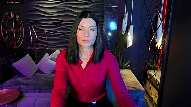 Snapshot of MonicaCheerful chatting on February 14, 2025, 3:05 pm MonicaCheerful online show from February 14, 2025, 3:05 pm