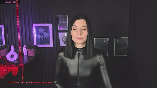 Snapshot of MonicaCheerful chatting on February 15, 2025, 9:27 am MonicaCheerful online show from February 15, 2025, 9:27 am