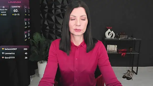 Snapshot of MonicaCheerful chatting on March 1, 2025, 2:44 pm MonicaCheerful online show from March 1, 2025, 2:44 pm