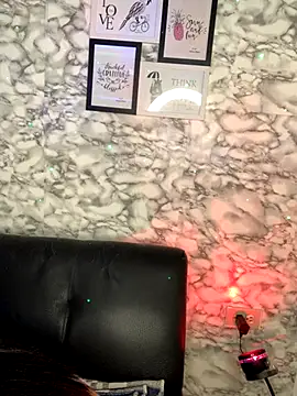 Miss karol online show from November 29, 2025, 6:41 pm