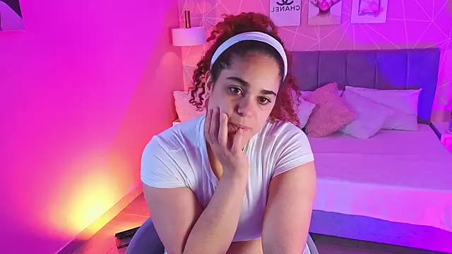 ninna curly online show from June 11, 2026, 3:25 am