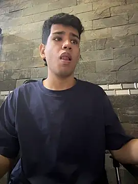 Santiago-Thompson online show from November 19, 2025, 9:26 pm