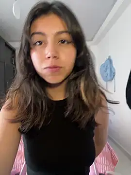 LiLy kIndly online show from February 15, 2026, 6:07 pm