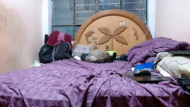 nakedlima online show from November 8, 2025, 2:59 am