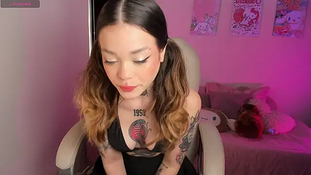 sabrinamoonie online show from February 21, 2026, 12:40 pm