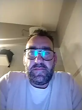 Snapshot of Hardasanut chatting on November 3, 2025, 11:08 pm Hardasanut online show from November 3, 2025, 11:08 pm