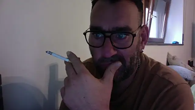 Snapshot of Hardasanut chatting on November 2, 2025, 11:15 am Hardasanut online show from November 2, 2025, 11:15 am