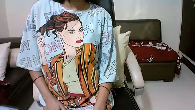 kajal  bhabhi  online show from April 25, 2026, 4:37 pm