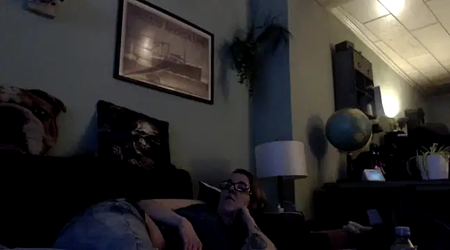 Astrid-Gilbert online show from March 2, 2025, 12:20 am