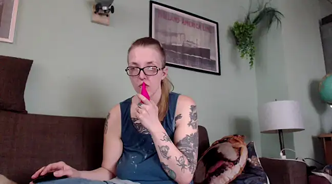 Astrid-Gilbert online show from March 2, 2025, 4:14 pm