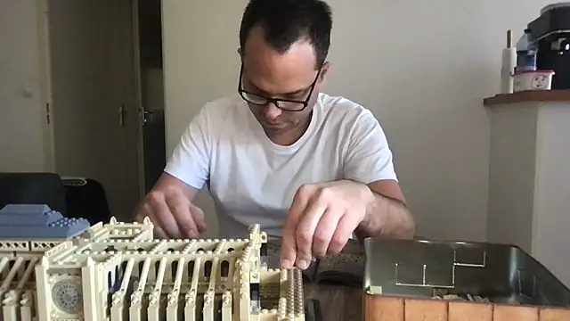 Funnyjul31 online show from April 5, 2026, 11:50 am