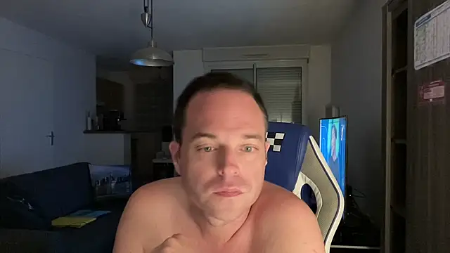 Funnyjul31 online show from March 15, 2025, 7:48 pm