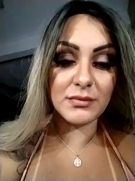 Julianafenix95 online show from March 14, 2026, 6:41 am