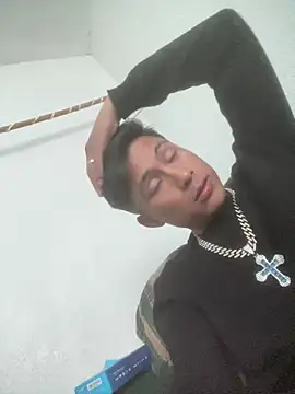 Snapshot of EduardoEspinoza12 chatting on February 1, 2025, 10:23 pm EduardoEspinoza12 online show from February 1, 2025, 10:23 pm