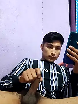 Snapshot of EduardoEspinoza12 chatting on December 3, 2025, 8:47 am EduardoEspinoza12 online show from December 3, 2025, 8:47 am