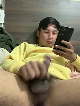 Snapshot of EduardoEspinoza12 chatting on March 4, 2026, 12:51 am EduardoEspinoza12 online show from March 4, 2026, 12:51 am