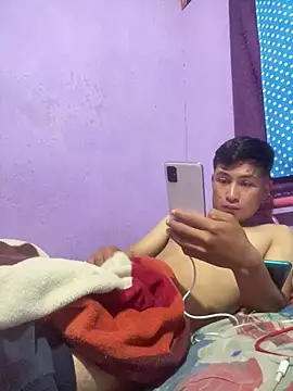 Snapshot of EduardoEspinoza12 chatting on March 3, 2025, 9:02 am EduardoEspinoza12 online show from March 3, 2025, 9:02 am