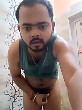 guavam65 online show from March 18, 2026, 2:19 pm