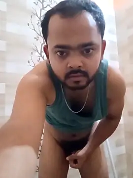 guavam65 online show from March 12, 2026, 7:40 pm