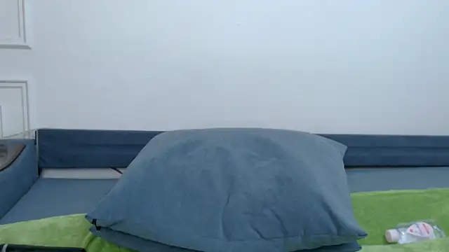 misaki yuna online show from February 22, 2025, 8:31 pm