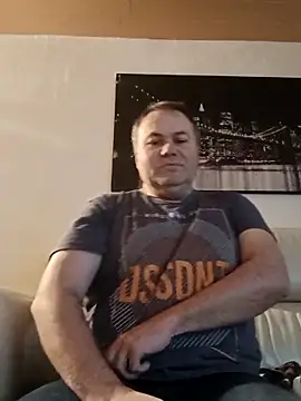 Pourleplasirs online show from February 14, 2025, 10:25 pm