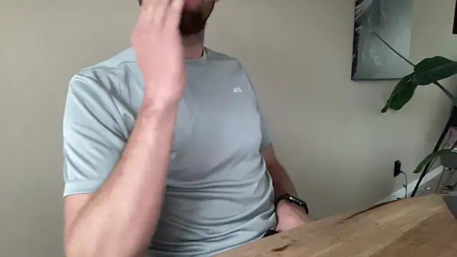 Snapshot of bullyboyy chatting on September 30, 2025, 7:03 am bullyboyy online show from September 30, 2025, 7:03 am