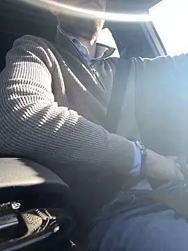 Snapshot of bullyboyy chatting on March 18, 2025, 9:12 am bullyboyy online show from March 18, 2025, 9:12 am