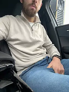 Snapshot of bullyboyy chatting on February 27, 2025, 11:39 am bullyboyy online show from February 27, 2025, 11:39 am