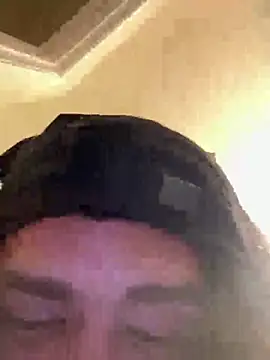 Snapshot of B3-Dindles chatting on March 22, 2026, 8:27 am B3-Dindles online show from March 22, 2026, 8:27 am