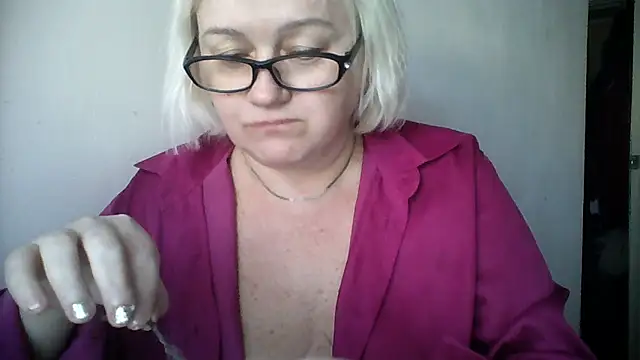 Mayya4321 online show from October 29, 2025, 12:26 pm