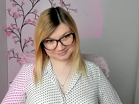 Lola moree online show from April 10, 2026, 11:39 am