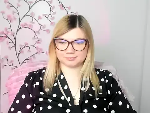 Lola moree online show from March 25, 2026, 12:59 pm