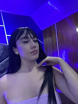 Melody rousse  online show from October 3, 2025, 1:20 am