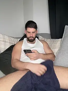 Snapshot of lucas_kazimm chatting on February 18, 2025, 11:08 pm lucas kazimm online show from February 18, 2025, 11:08 pm