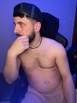 Snapshot of lucas_kazimm chatting on March 21, 2025, 10:06 pm lucas kazimm online show from March 21, 2025, 10:06 pm