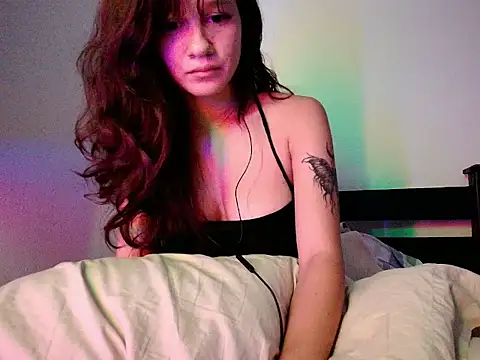 olivia5083 online show from September 22, 2025, 3:56 am
