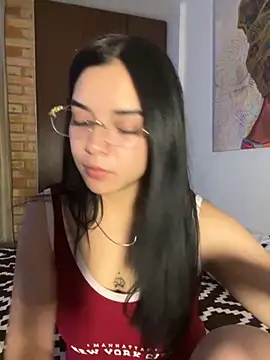 Snapshot of eileensophi chatting on October 18, 2025, 5:42 am eileensophi online show from October 18, 2025, 5:42 am