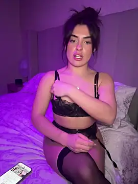 cute carly  online show from March 9, 2025, 9:03 pm