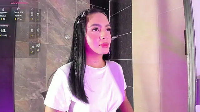 Estefy gomez09 online show from April 11, 2026, 1:04 pm