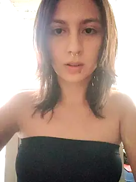 Maiden-Hot online show from November 27, 2025, 7:36 pm