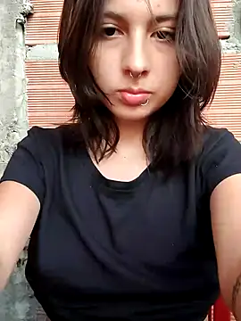 Maiden-Hot online show from November 22, 2025, 7:46 pm