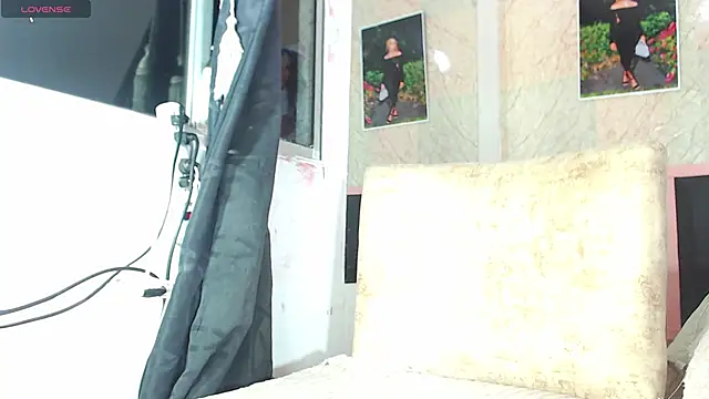 k stormi  online show from November 30, 2025, 1:06 am