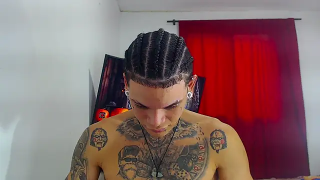 hot man05 online show from October 24, 2025, 7:24 pm