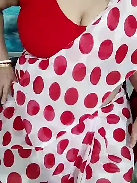 Snapshot of COME_BACK_CAM chatting on January 30, 2025, 9:04 am COME BACK CAM online show from January 30, 2025, 9:04 am