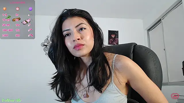 ellajonz online show from June 20, 2026, 11:54 pm