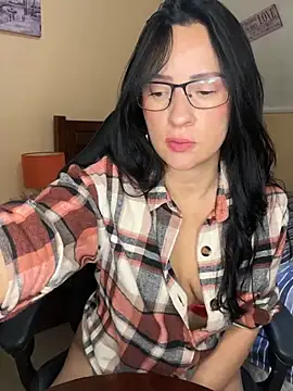 ValeriaVixen online show from July 27, 2026, 8:49 pm